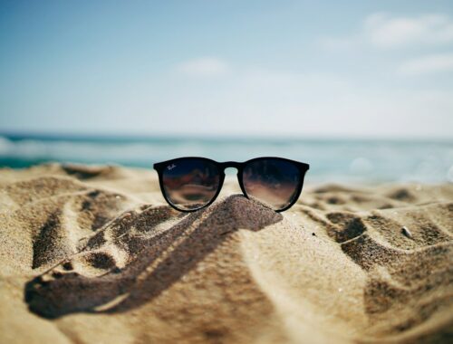 Photo Wayfarer sunglasses