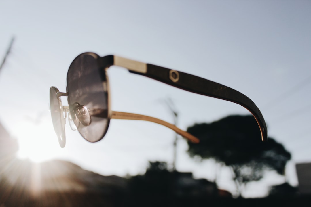 Photo Athlete wearing sunglasses