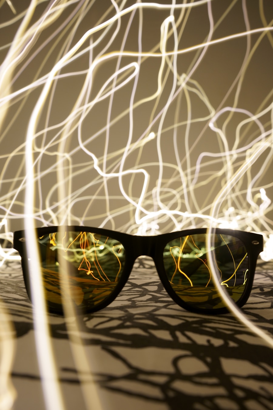 Photo "Sunglasses 2025 consumer behavior"